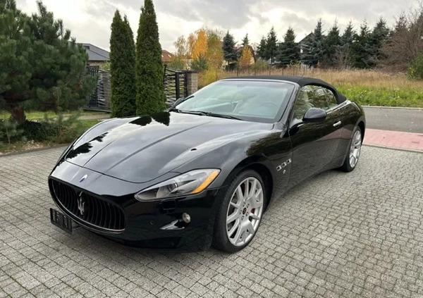 Maserati GranCabrio cena 199000 przebieg: 48500, rok produkcji 2011 z Przecław małe 79